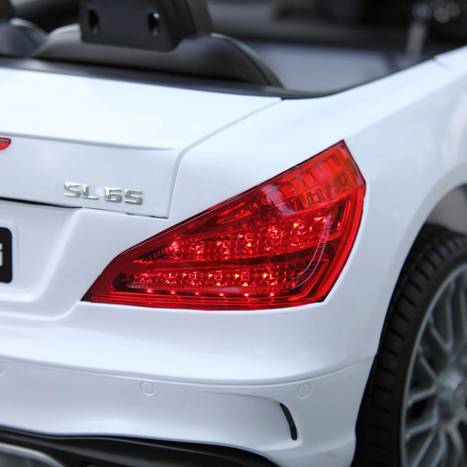 Mercedes Benz SL500 12V White